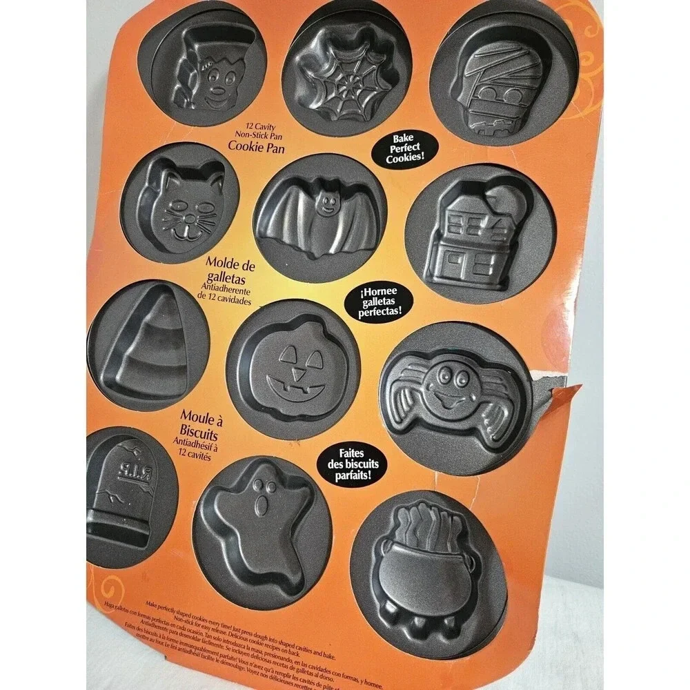 Halloween wilton-12 Cavity non- Stick Cookie Pan Baking, Party, New